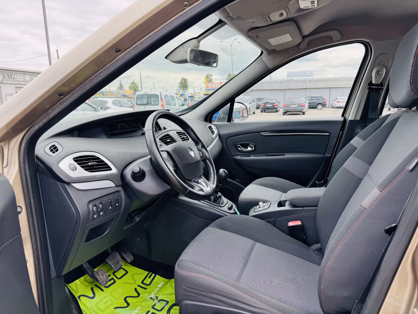 Renault Grand Scenic фото 5