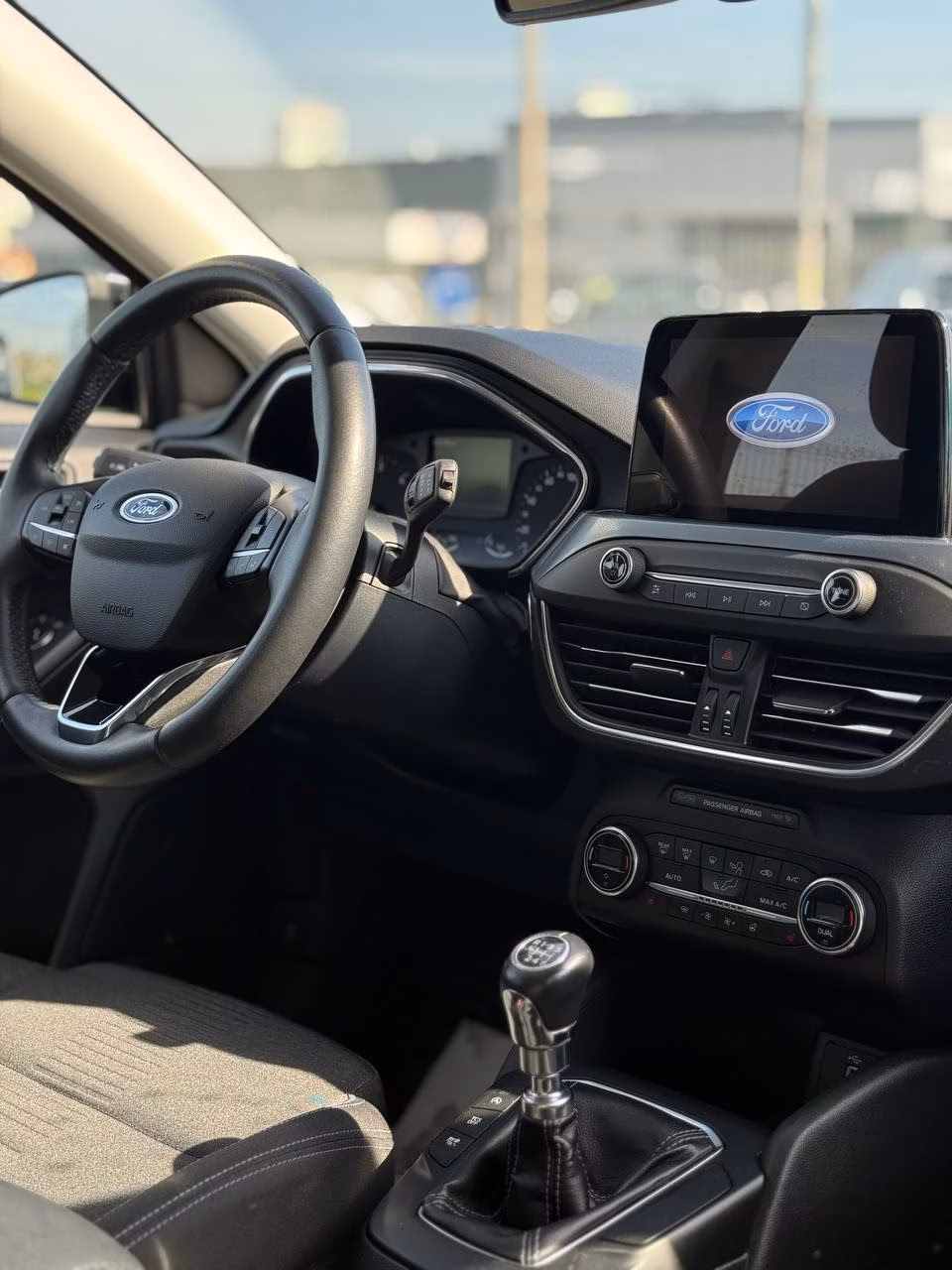 Ford Focus фото 10