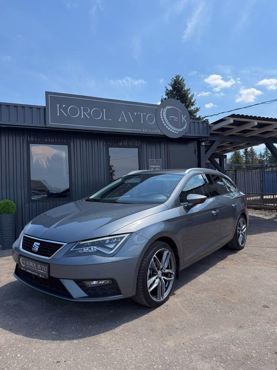SEAT Leon фото 2