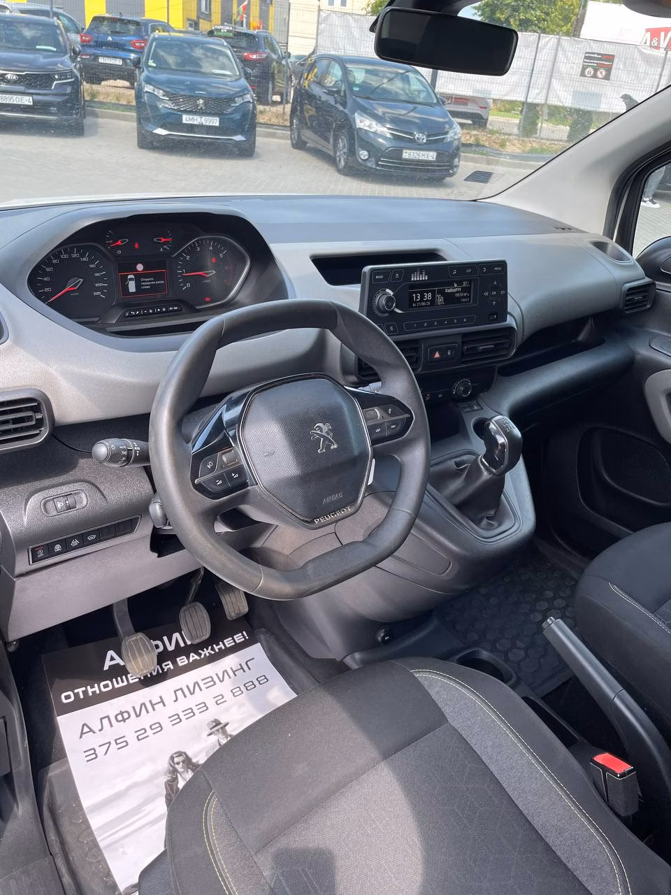 Peugeot Rifter фото 16