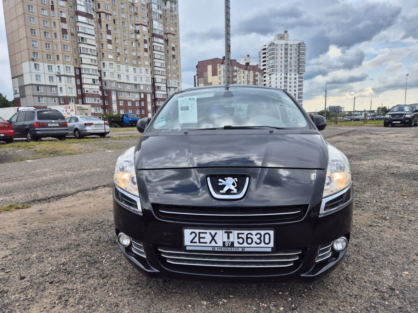Peugeot 5008 фото 2