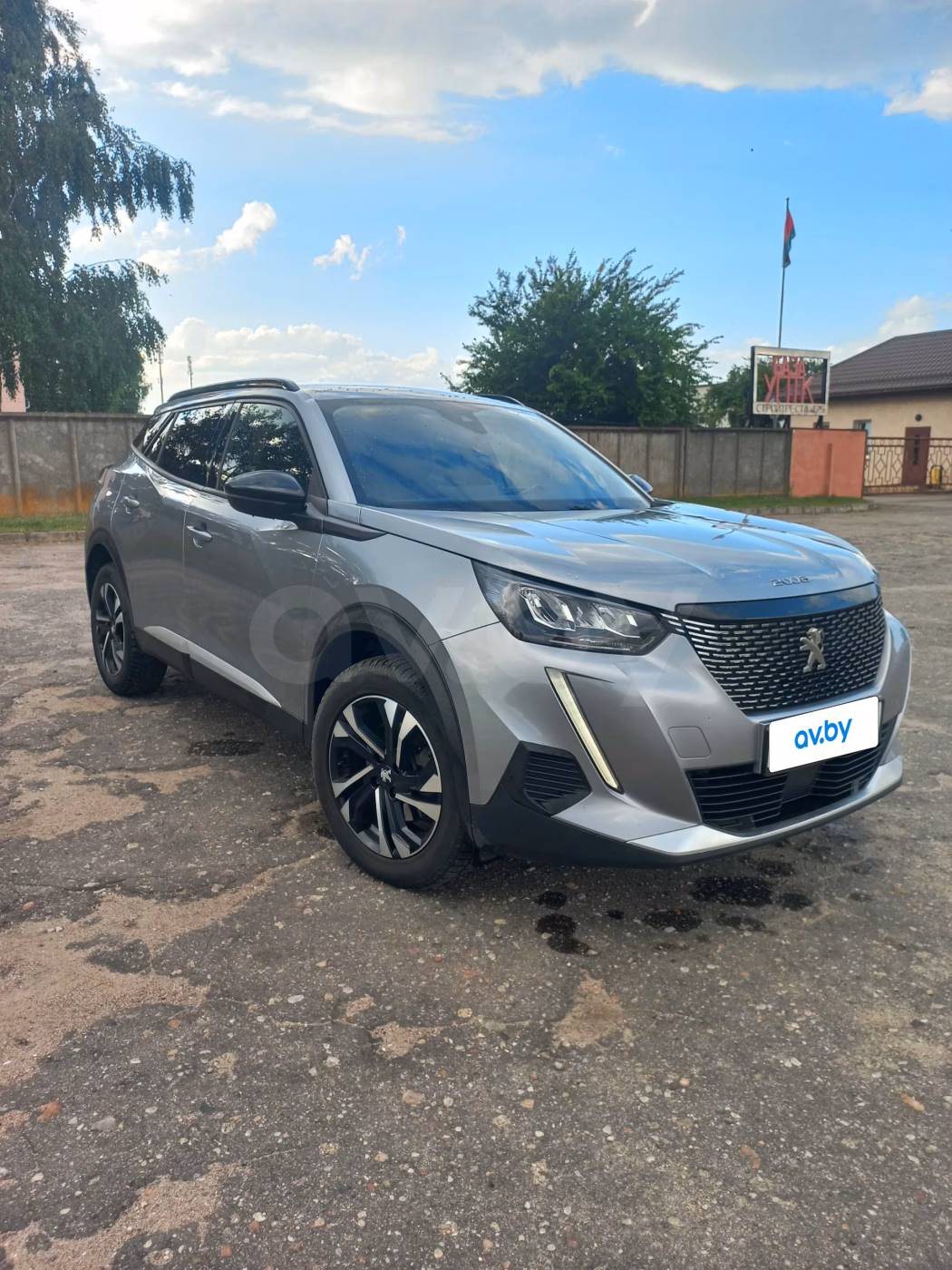 Peugeot 2008 фото 3