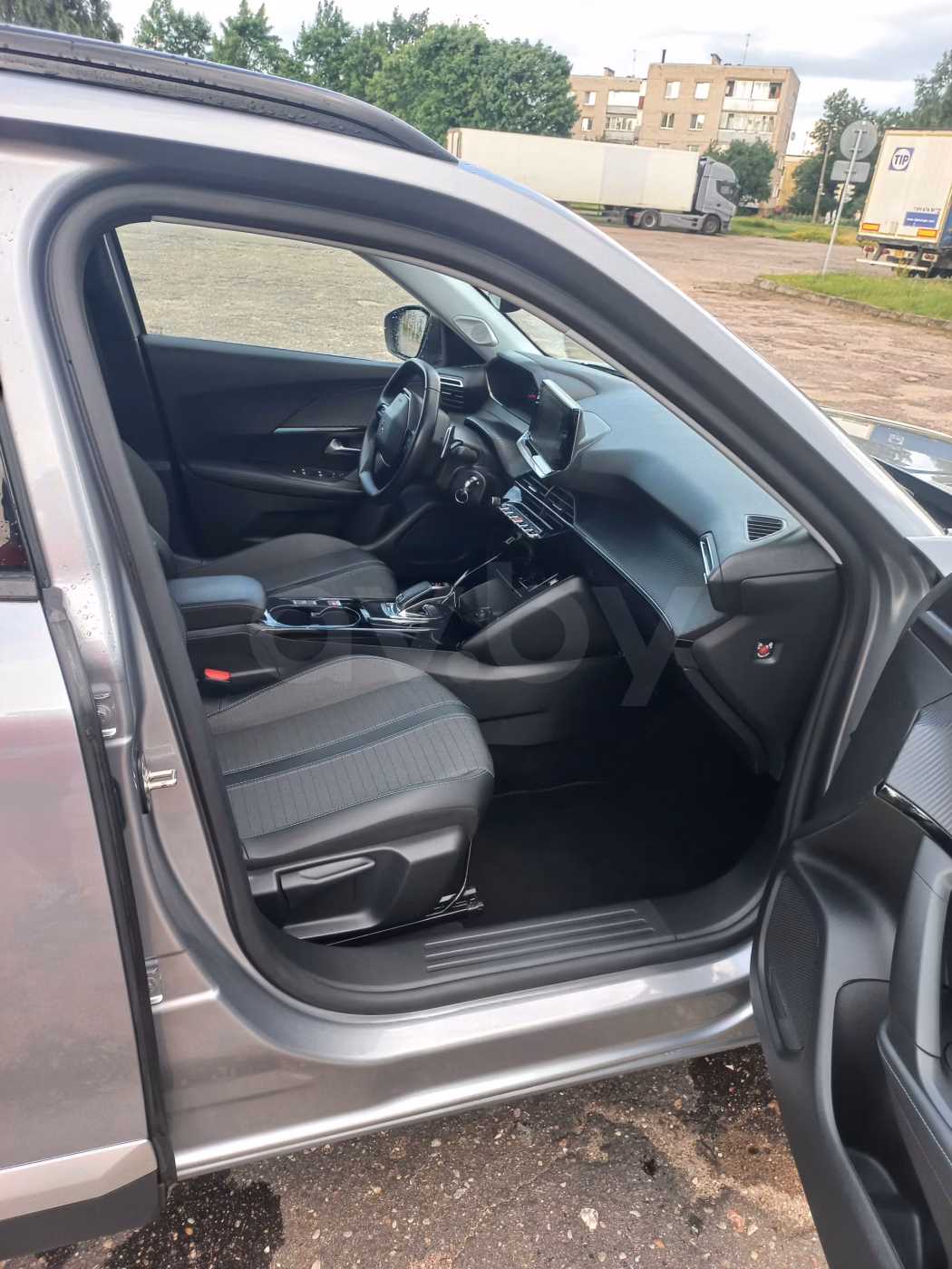 Peugeot 2008 фото 12