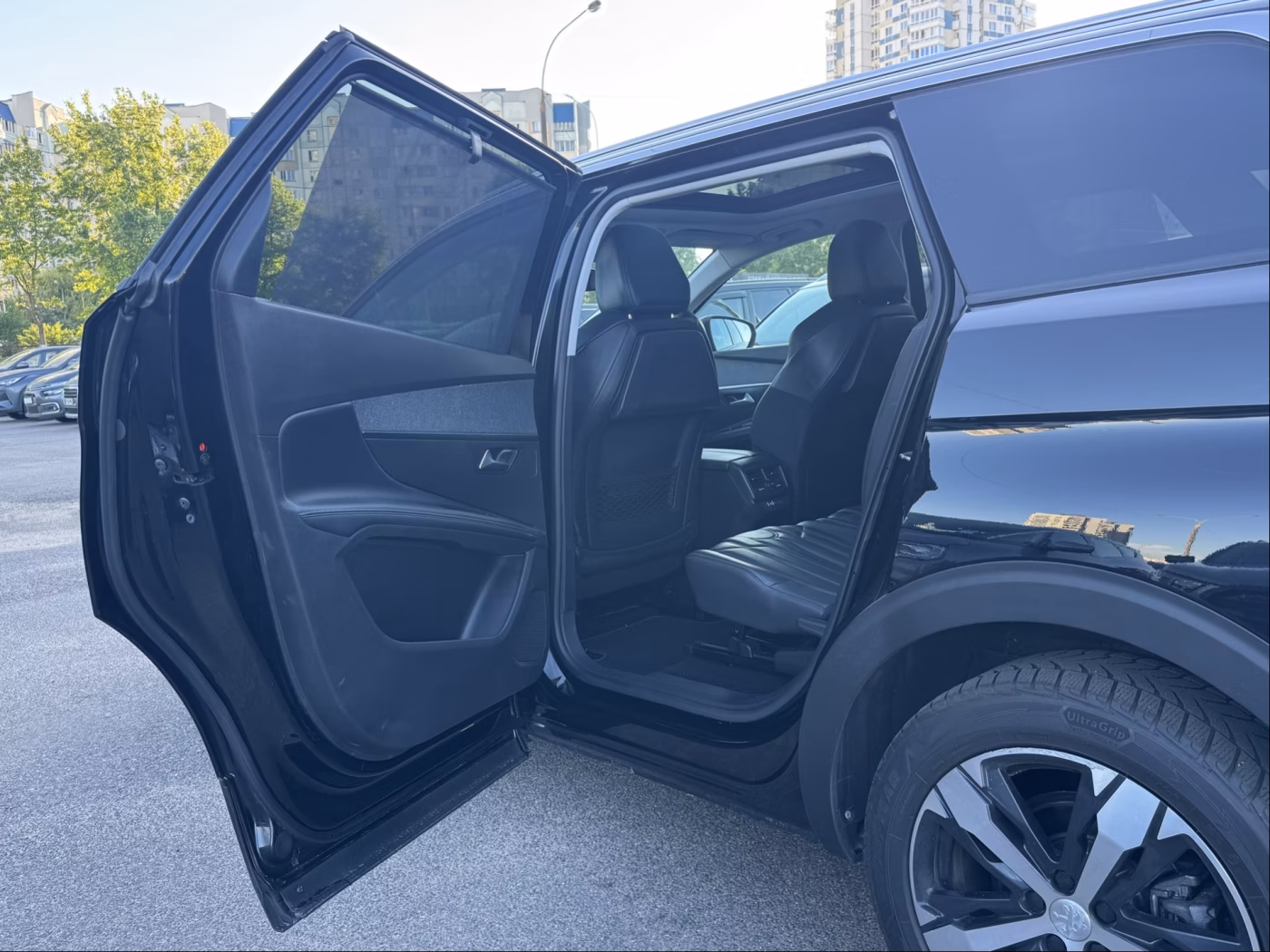 Peugeot 5008 фото 11