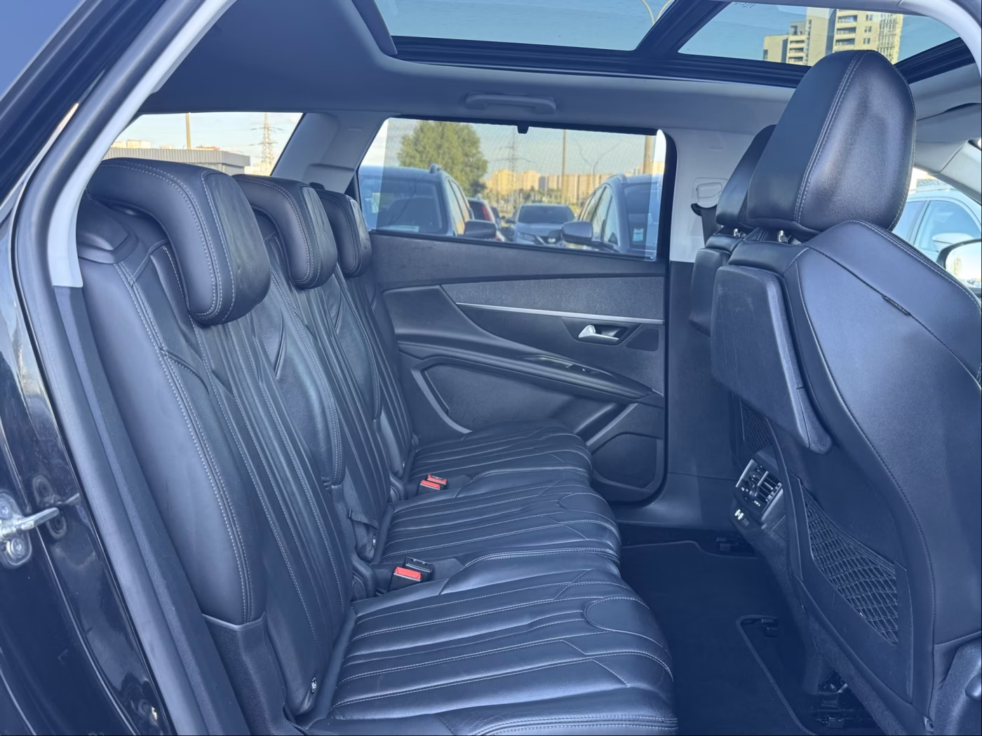 Peugeot 5008 фото 17
