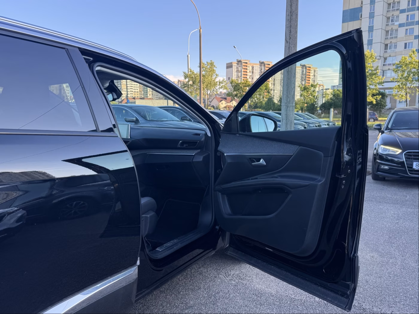 Peugeot 5008 фото 18
