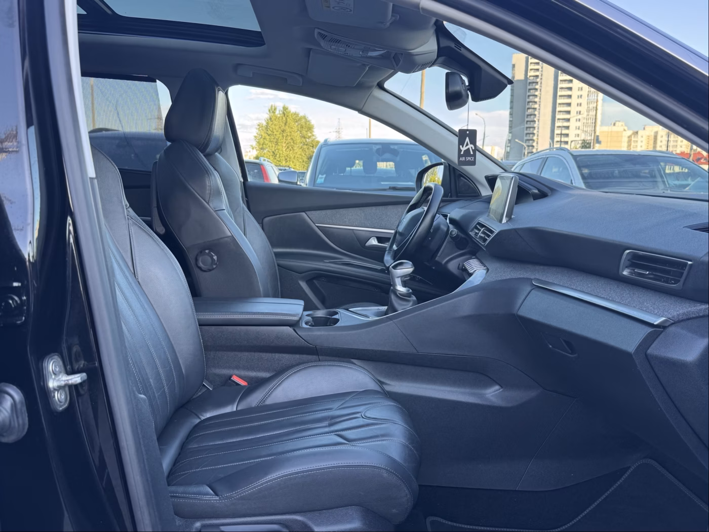 Peugeot 5008 фото 19