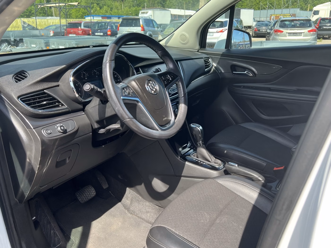Buick Encore фото 12