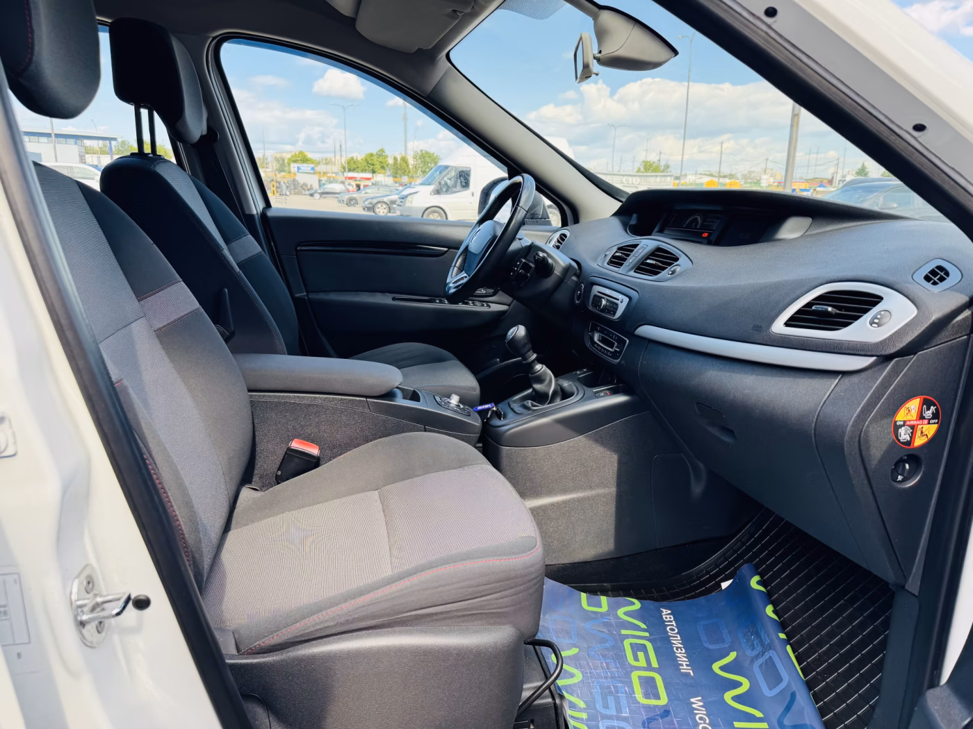 Renault Scenic фото 9