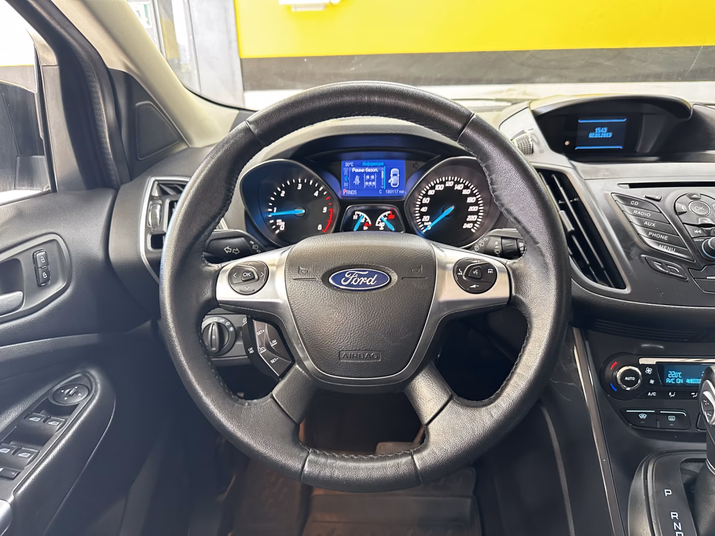 Ford Kuga фото 11