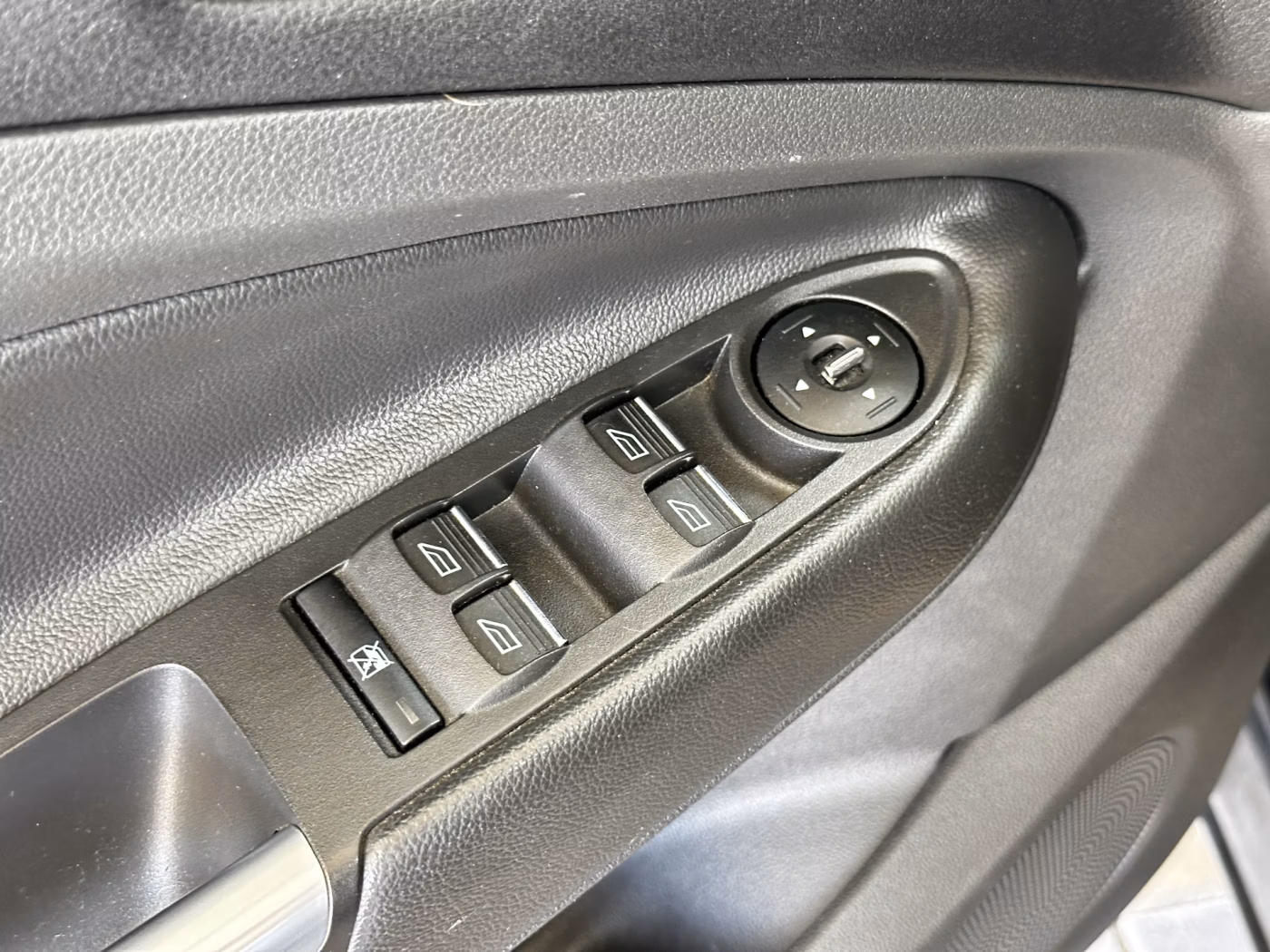 Ford Kuga фото 17