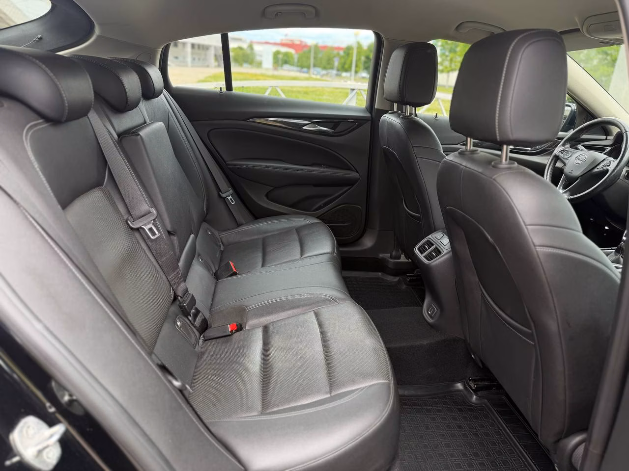 Opel Insignia фото 8