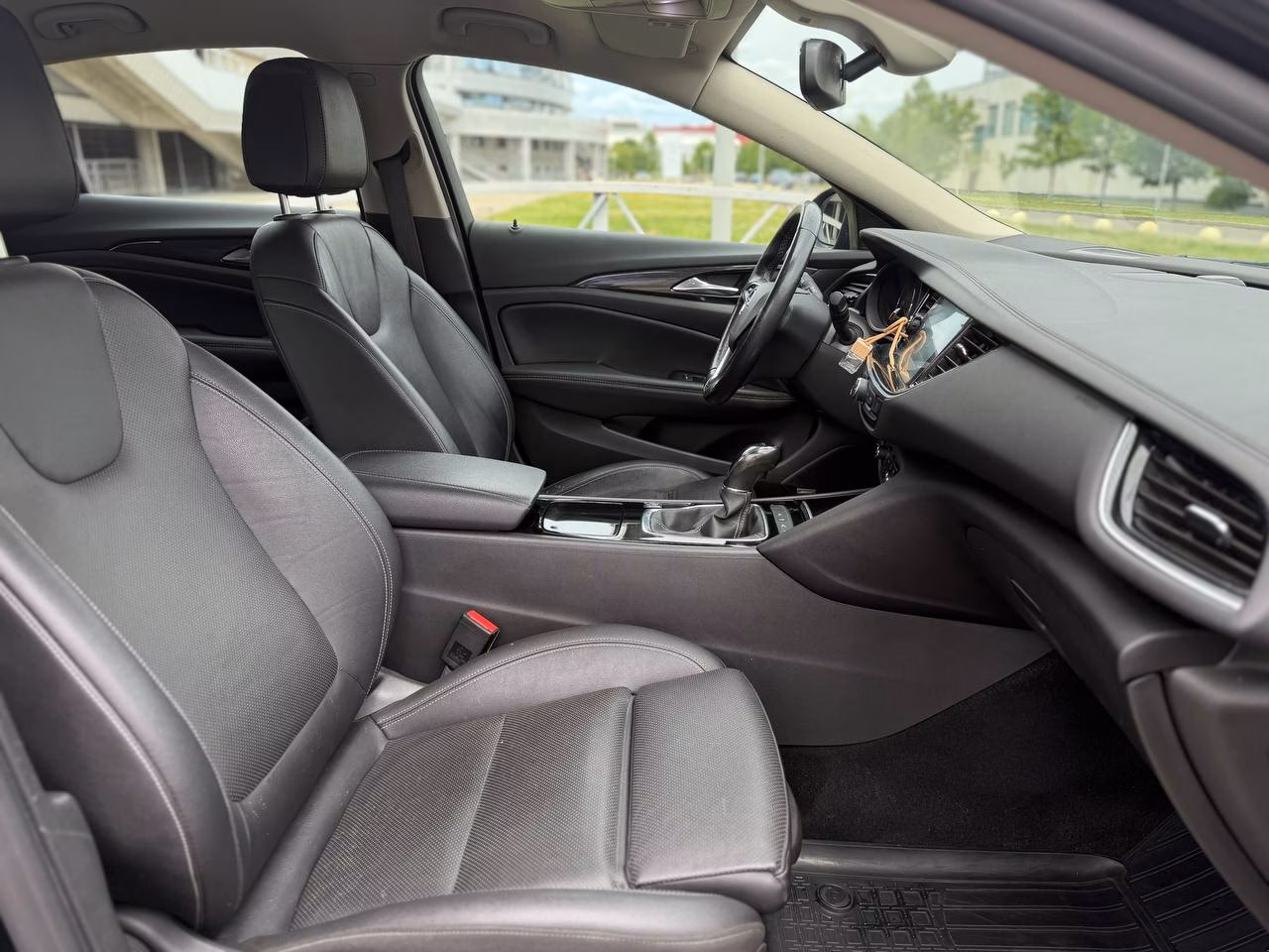 Opel Insignia фото 13