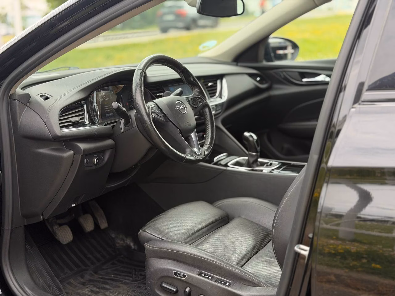 Opel Insignia фото 16