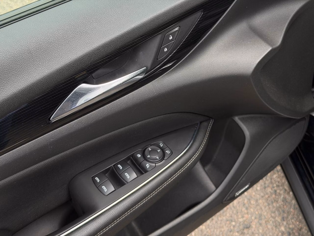 Opel Insignia фото 17