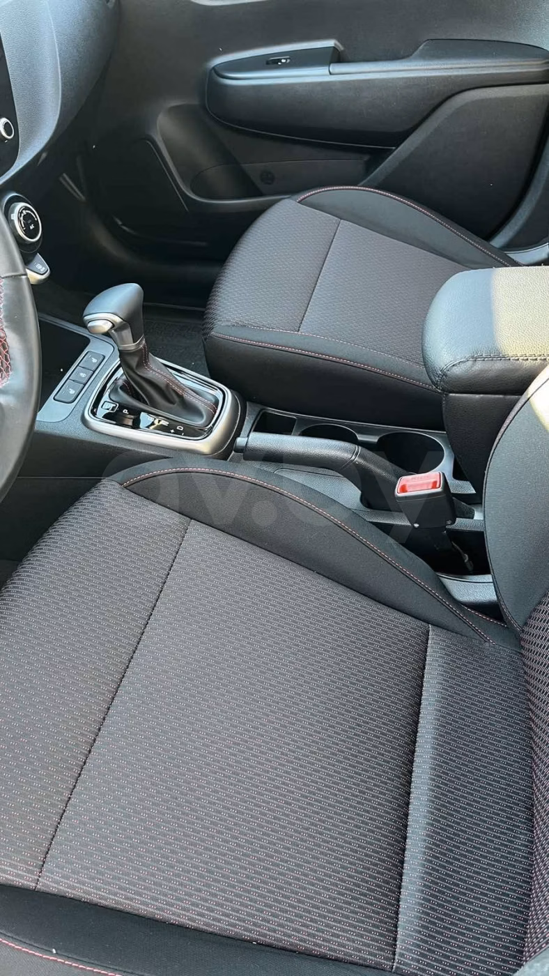 Kia Rio фото 12