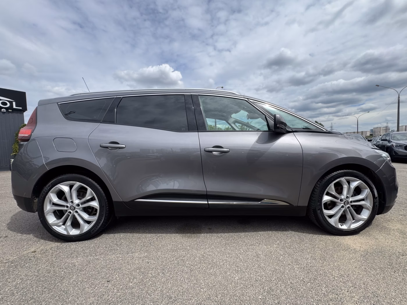 Renault Scenic фото 8