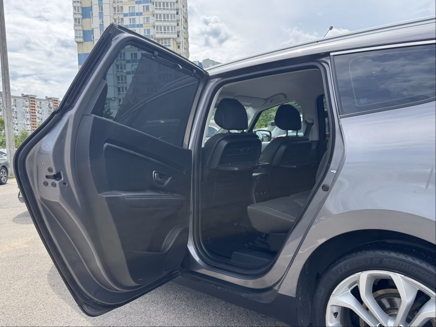Renault Scenic фото 11