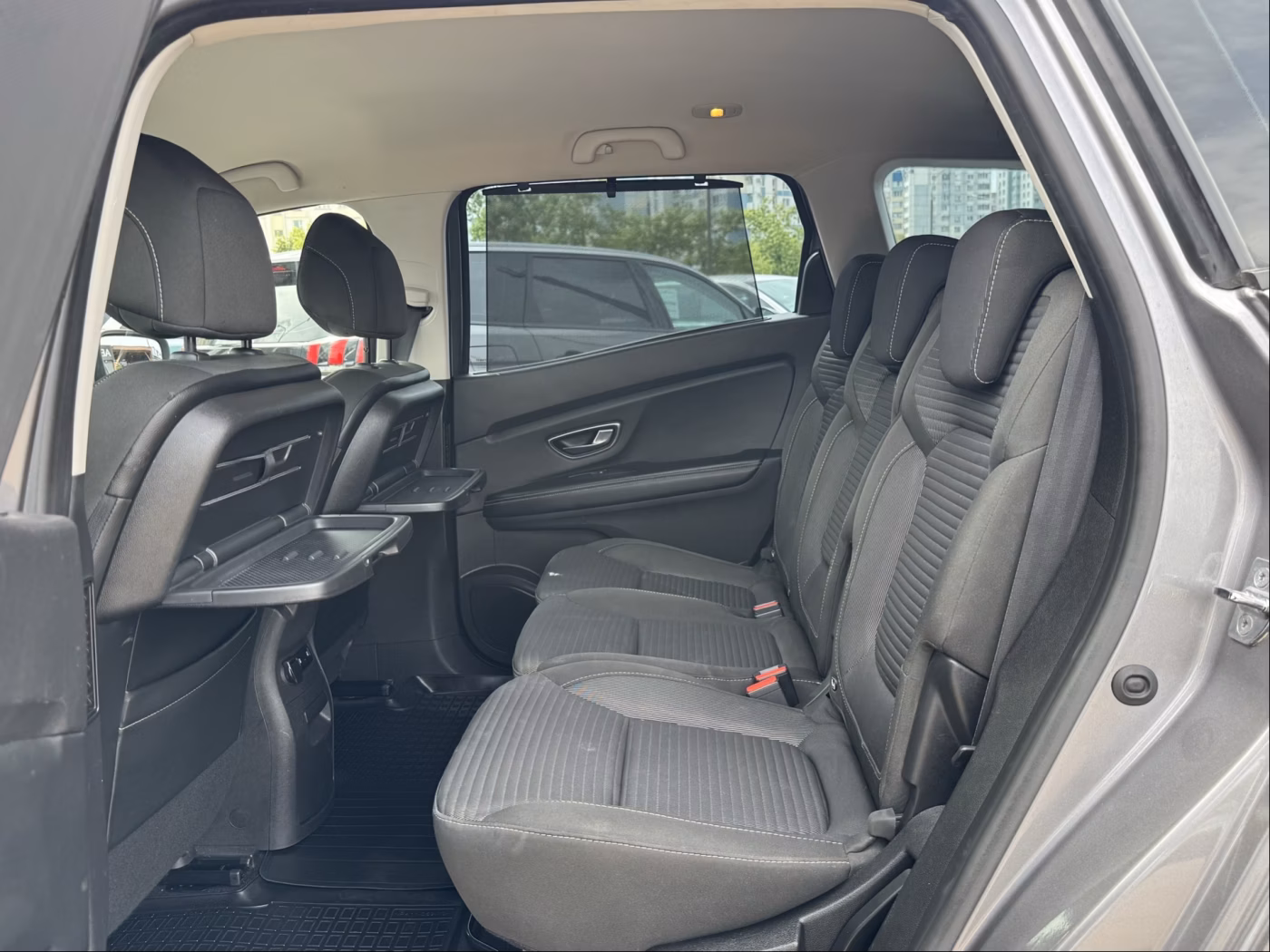 Renault Scenic фото 12