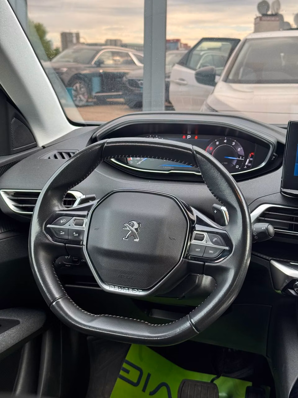 Peugeot 3008 фото 12
