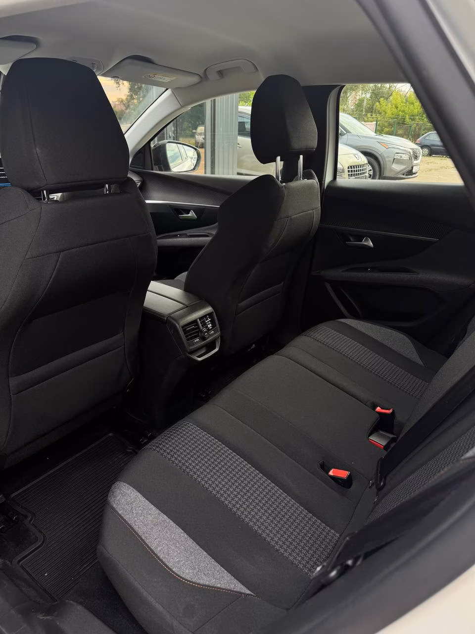Peugeot 3008 фото 14