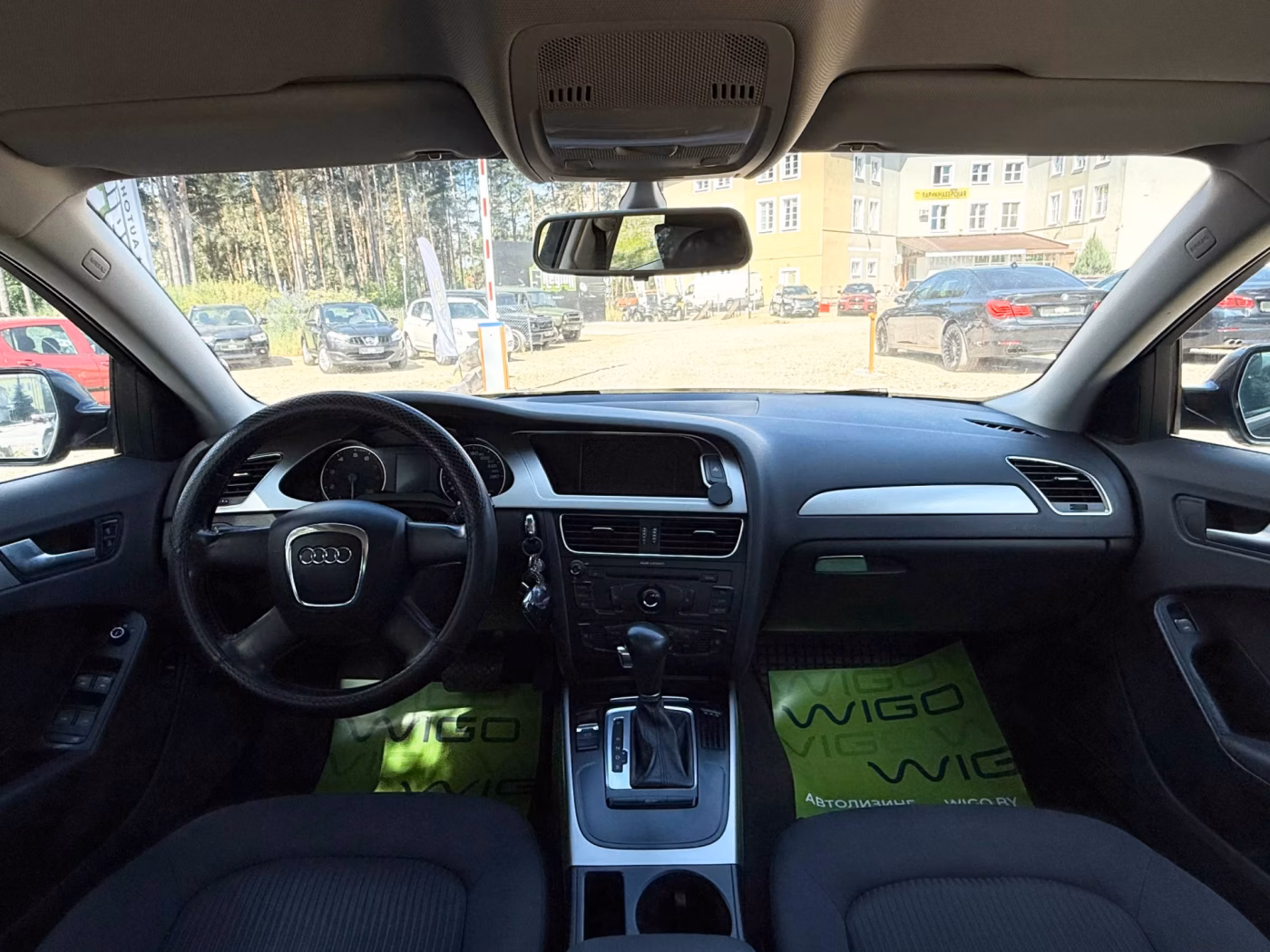 Audi A4 фото 10