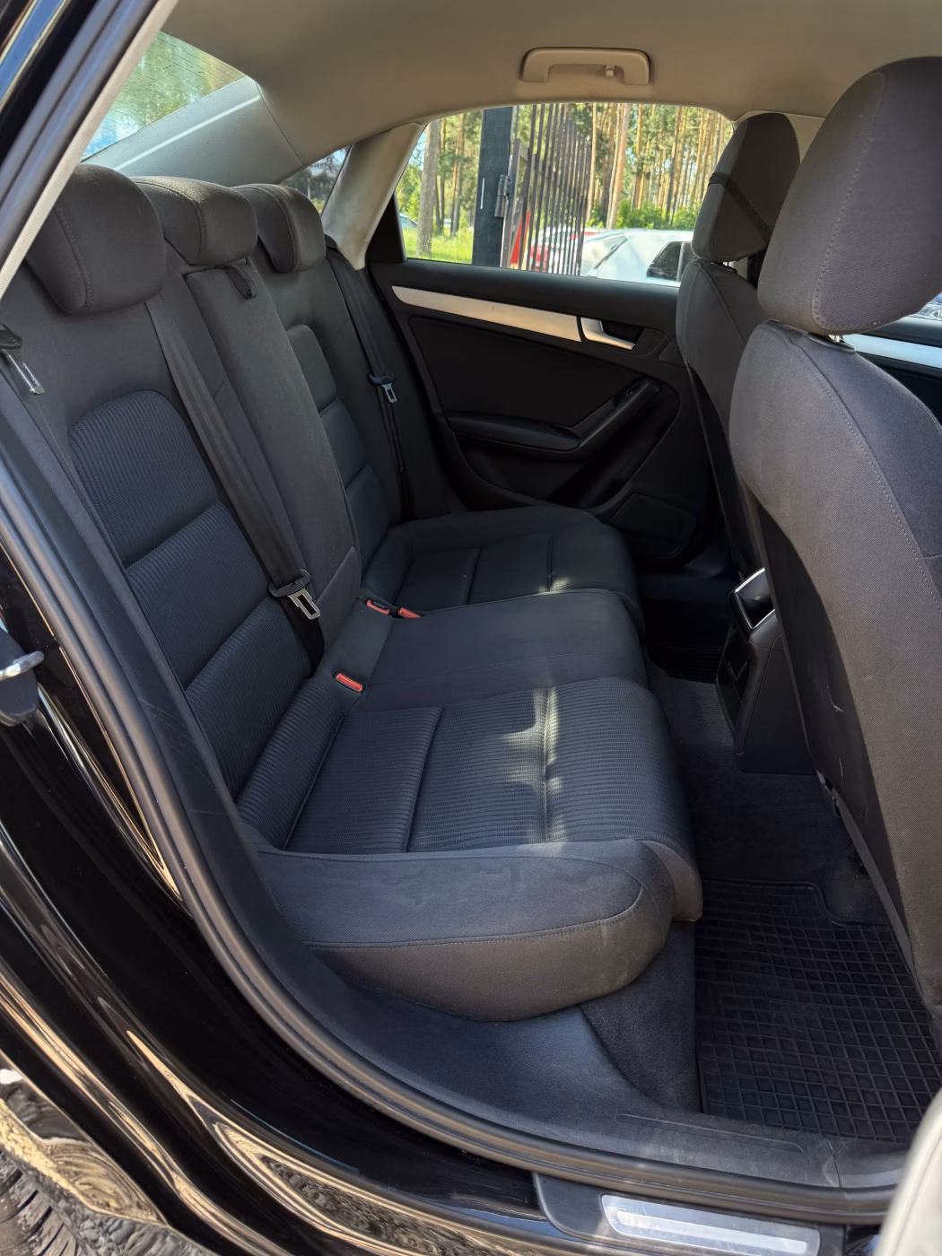 Audi A4 фото 12