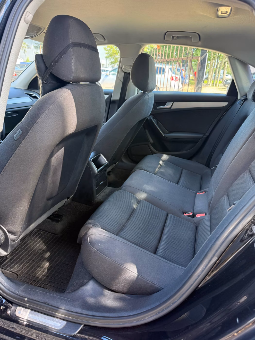 Audi A4 фото 13
