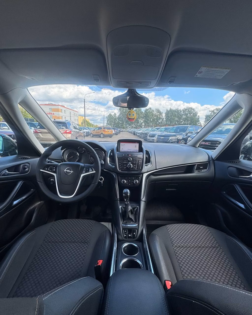 Opel Zafira фото 9