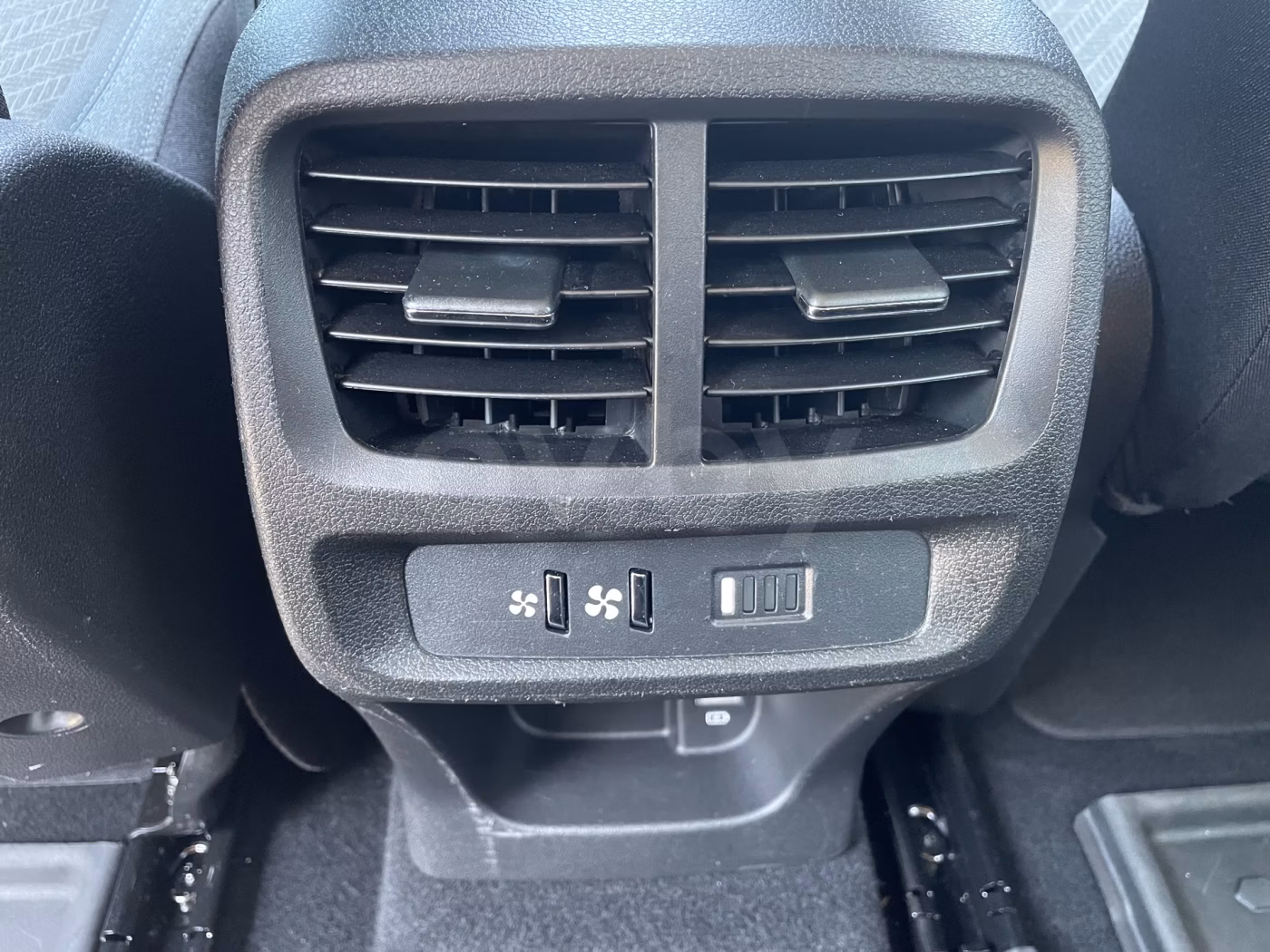 Peugeot Rifter фото 20