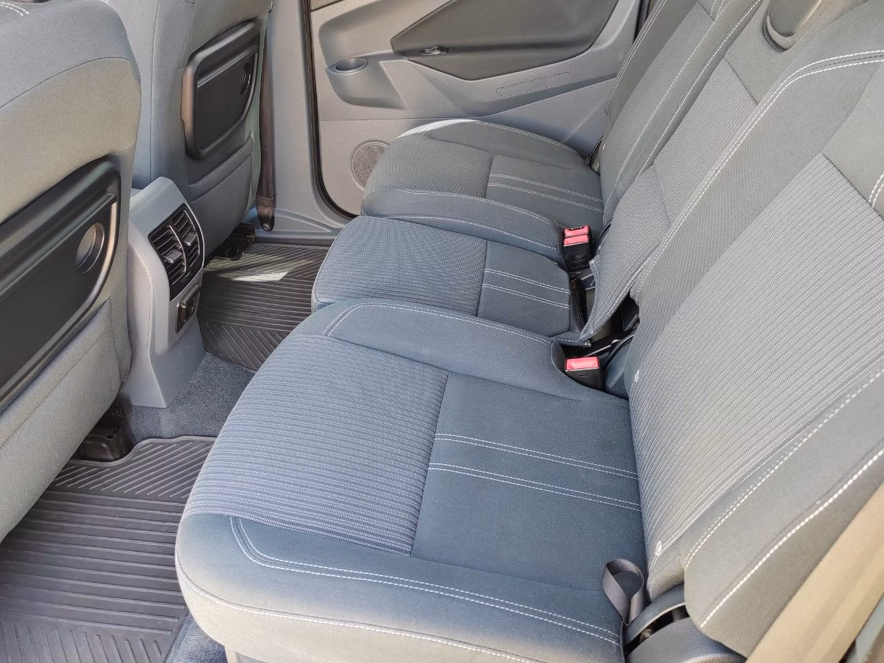 Ford Grand C-Max фото 8
