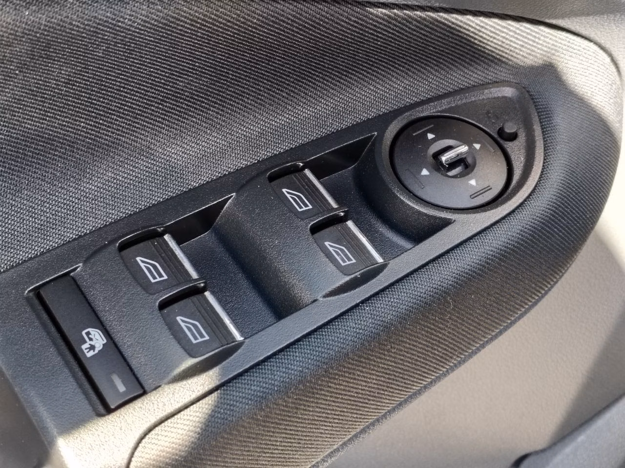 Ford Grand C-Max фото 9