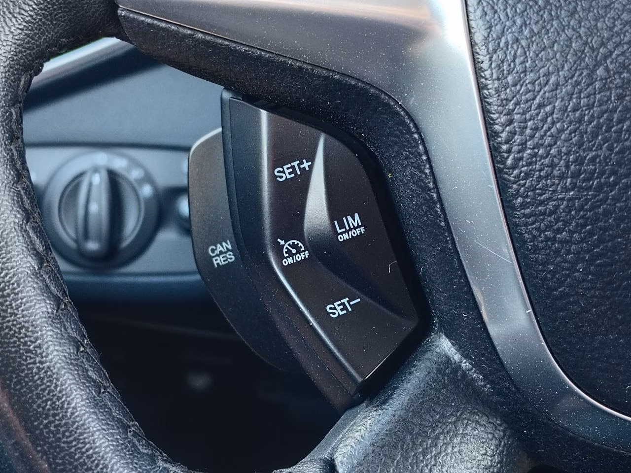 Ford Grand C-Max фото 11