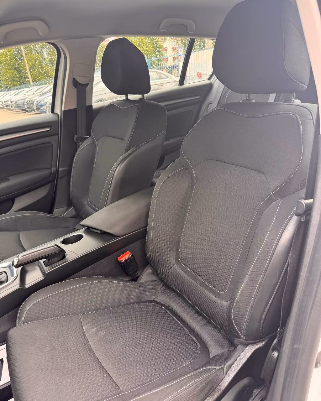Renault Megane фото 10
