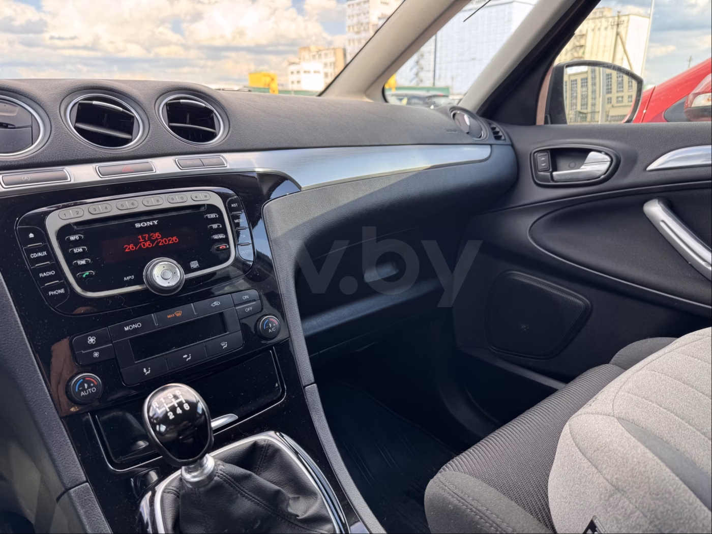 Ford S-MAX фото 8