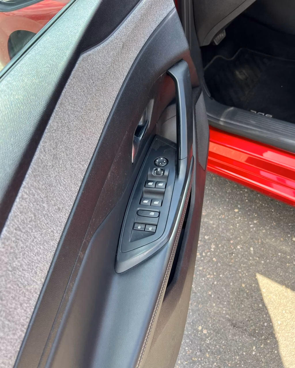 Peugeot 308 фото 9
