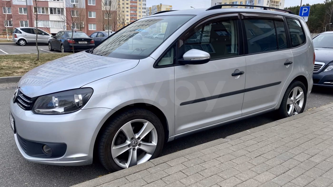 Volkswagen Touran фото 2
