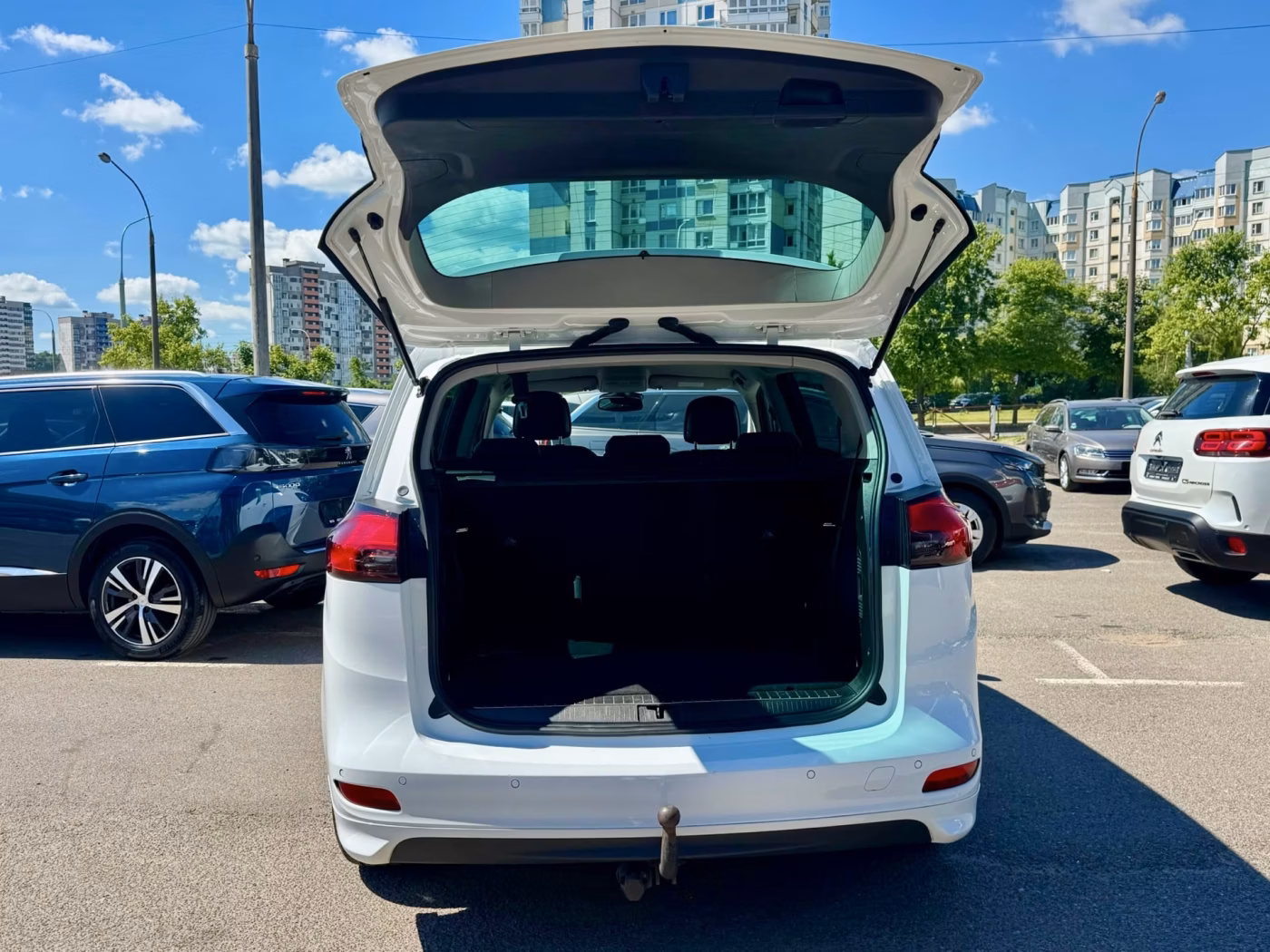 Opel Zafira фото 6