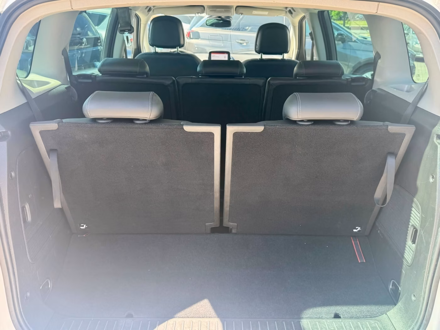 Opel Zafira фото 8