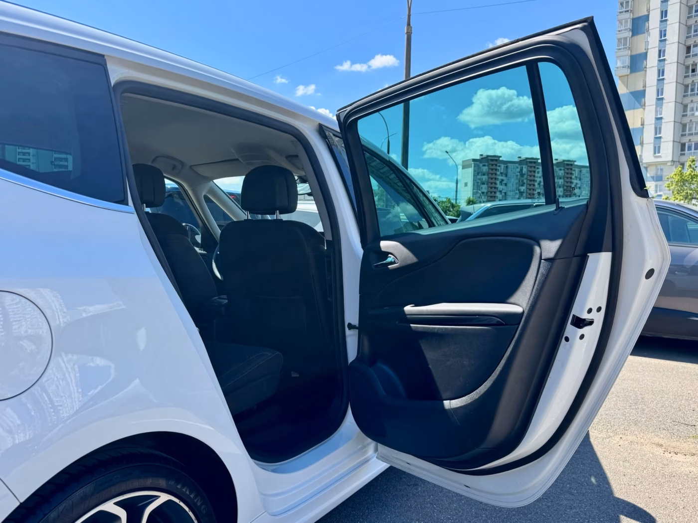 Opel Zafira фото 16