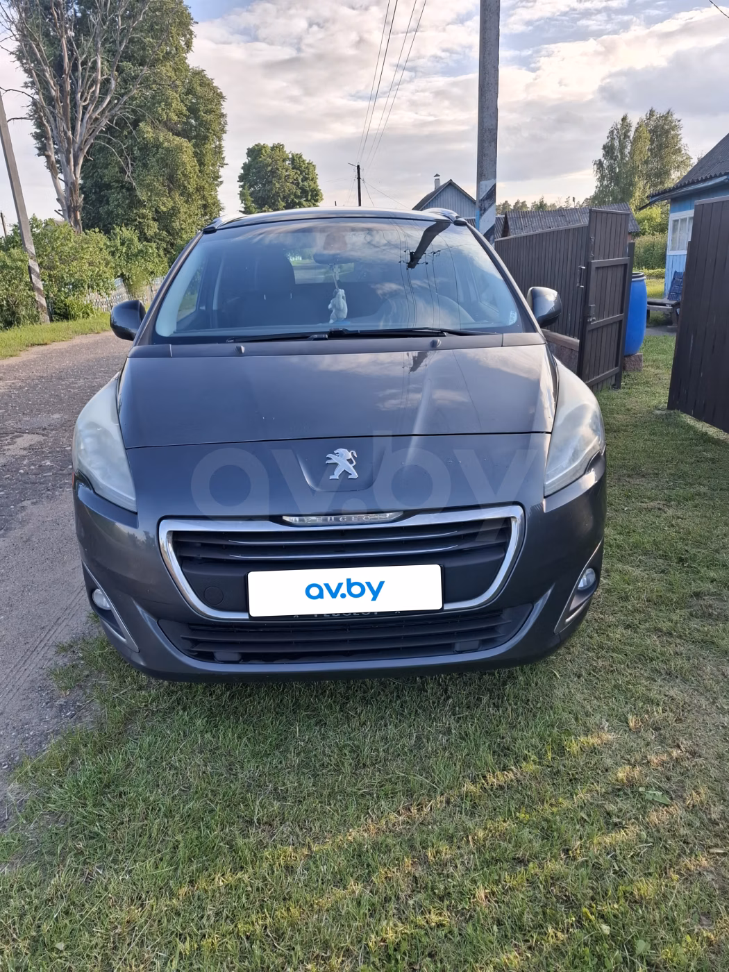 Peugeot 5008 фото 4