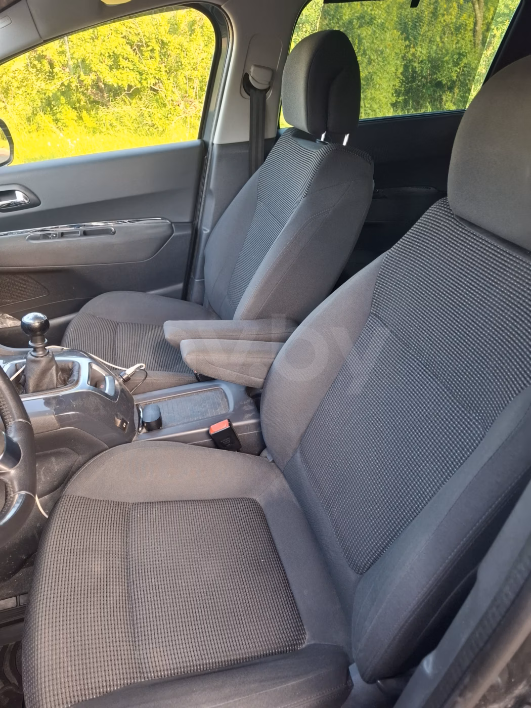 Peugeot 5008 фото 8