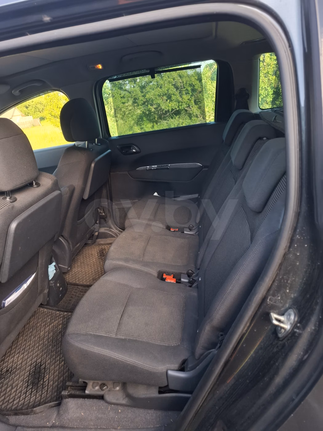 Peugeot 5008 фото 10