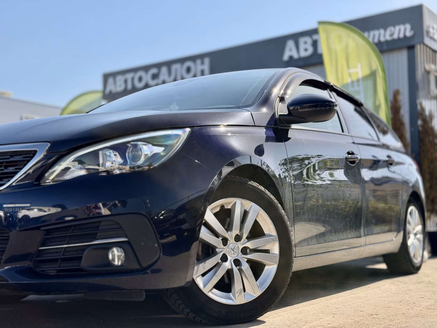 Peugeot 308 фото 2