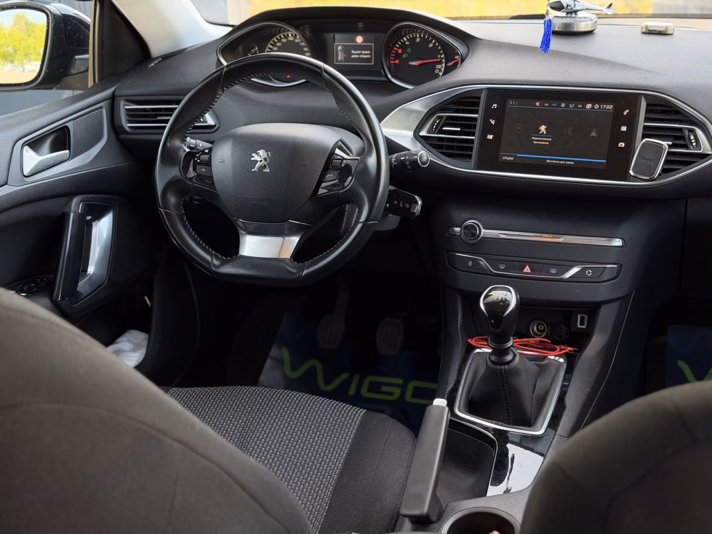 Peugeot 308 фото 18