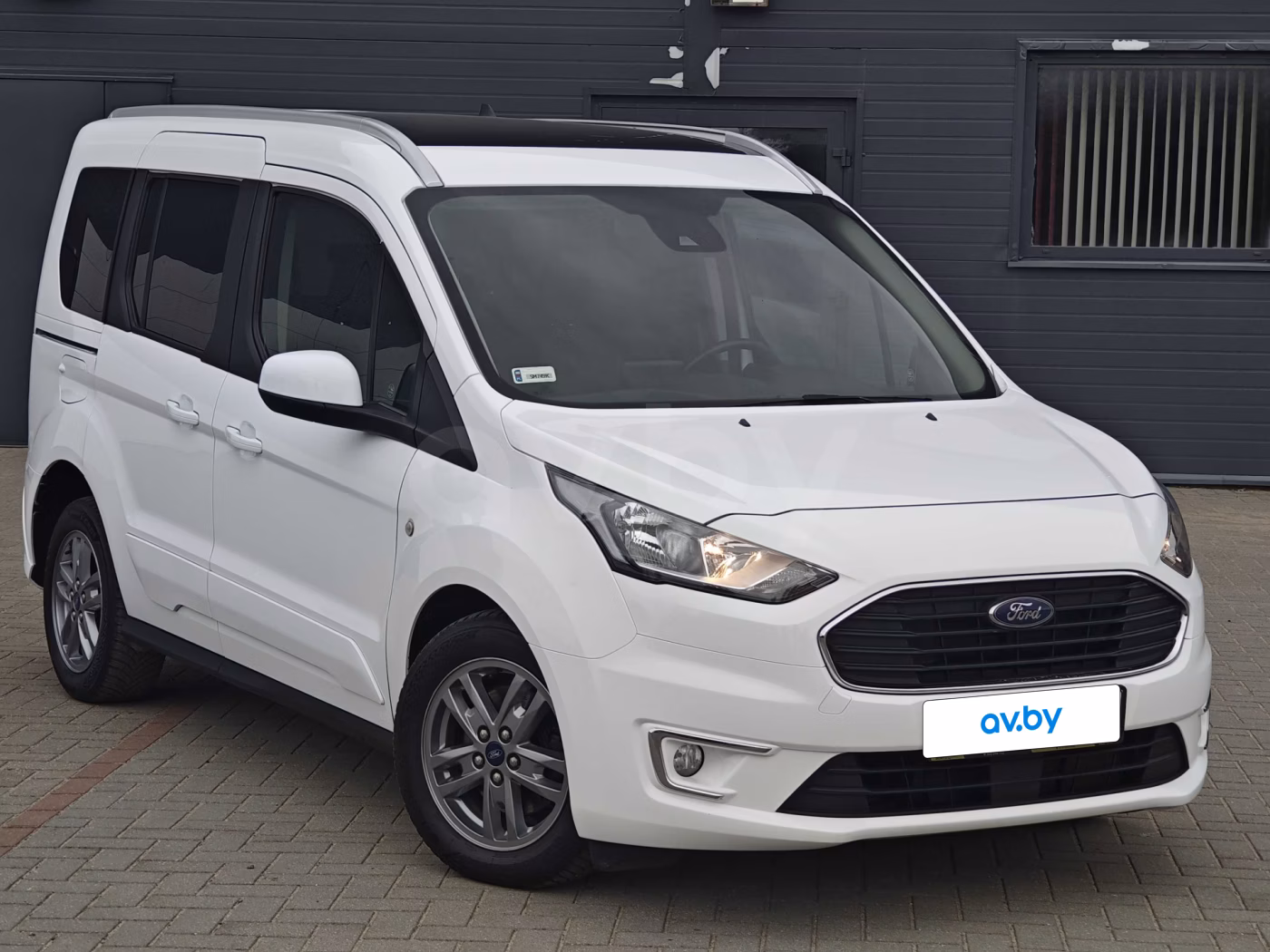 Ford Tourneo Connect фото 5