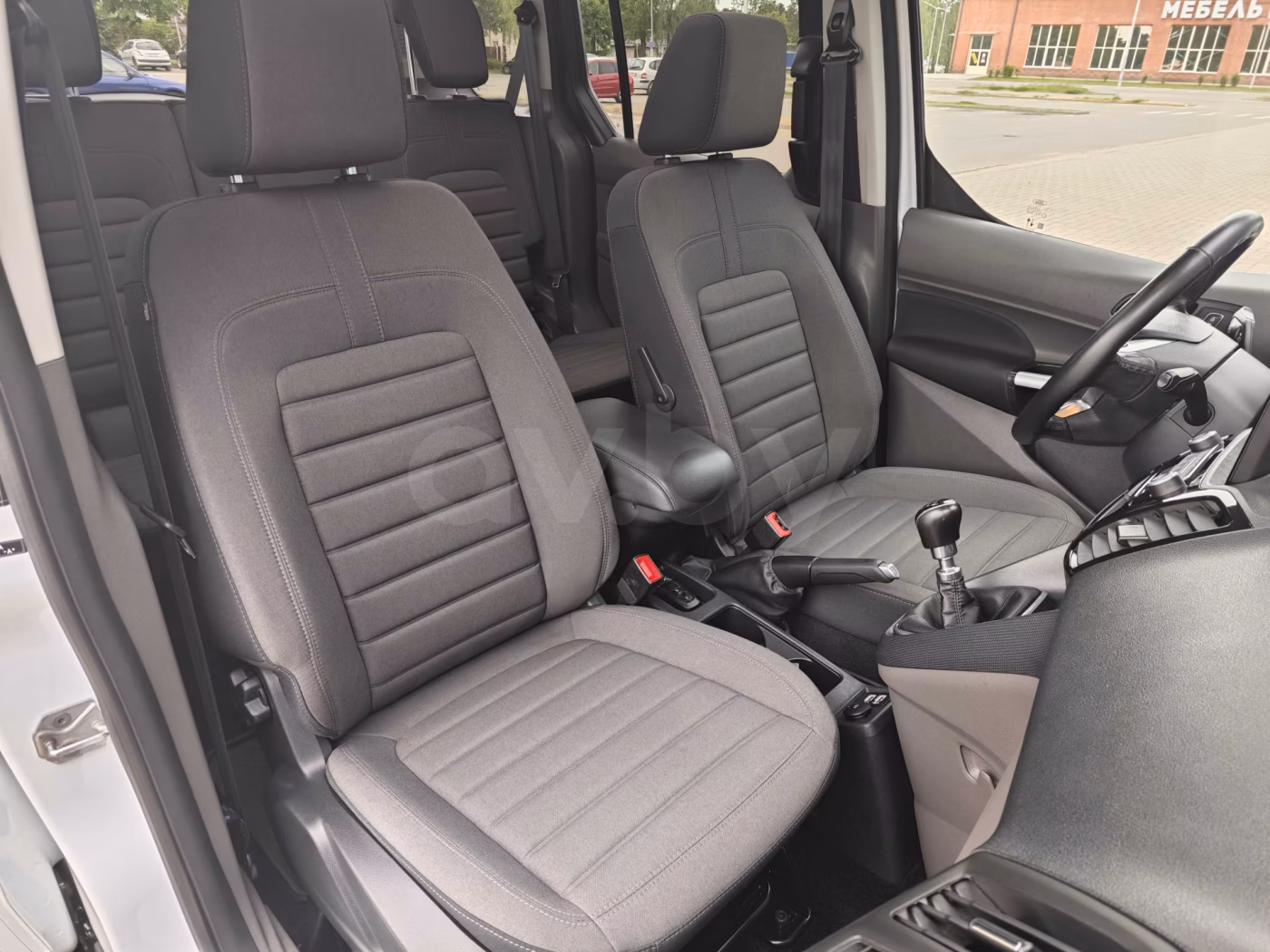 Ford Tourneo Connect фото 13