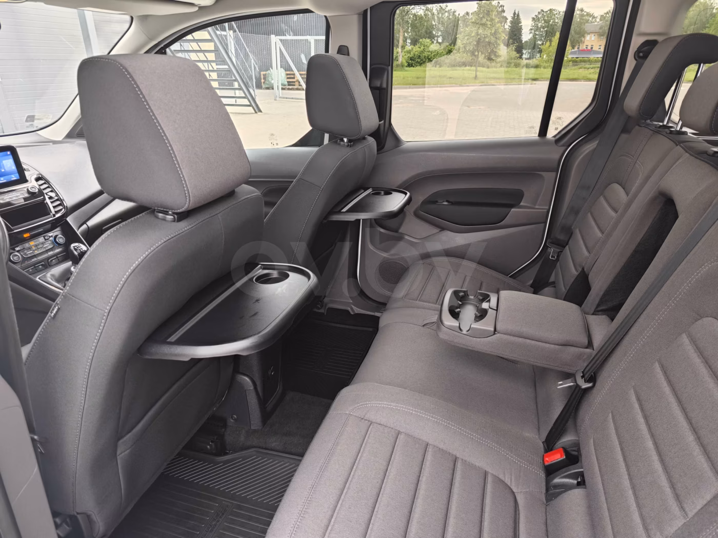 Ford Tourneo Connect фото 16