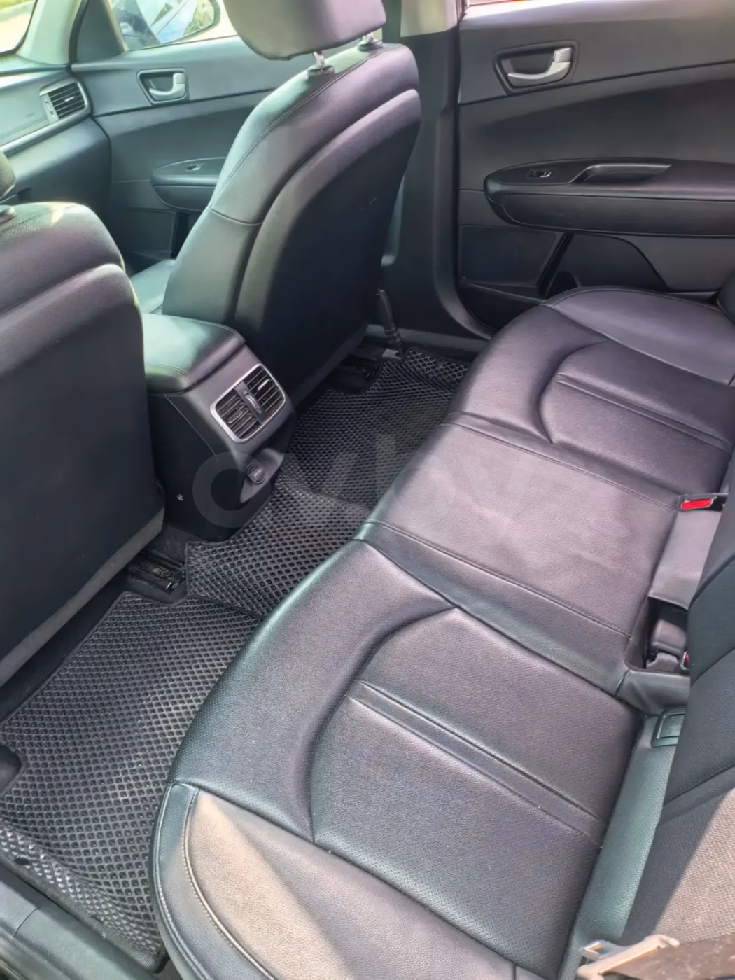 Kia K5 фото 12