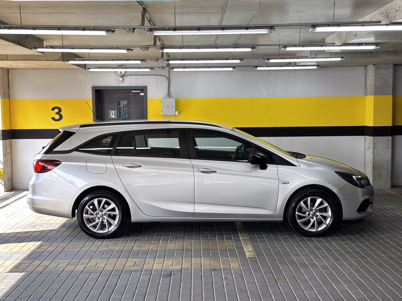 Opel Astra фото 8